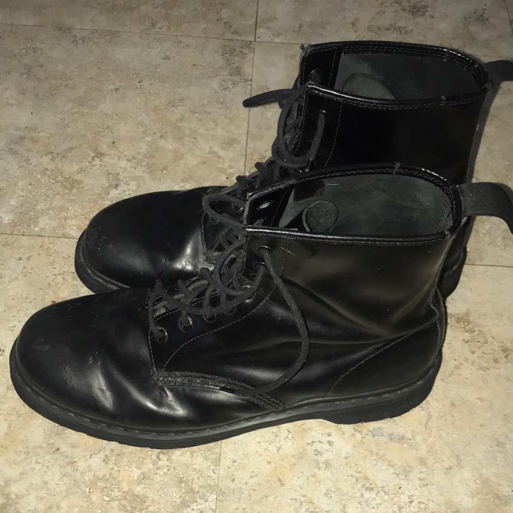Dr Martens 14 smooth leather
